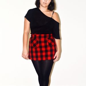 H&M red and black plaid mini-skirt